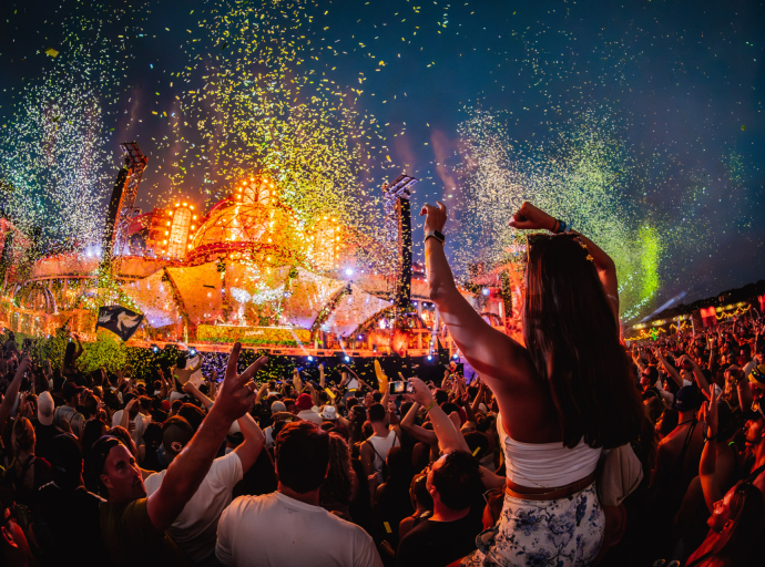 Parookaville 2025: Warsteiner Sortea 3 Viajes VIP al Festival de Música Electrónica de Alemania