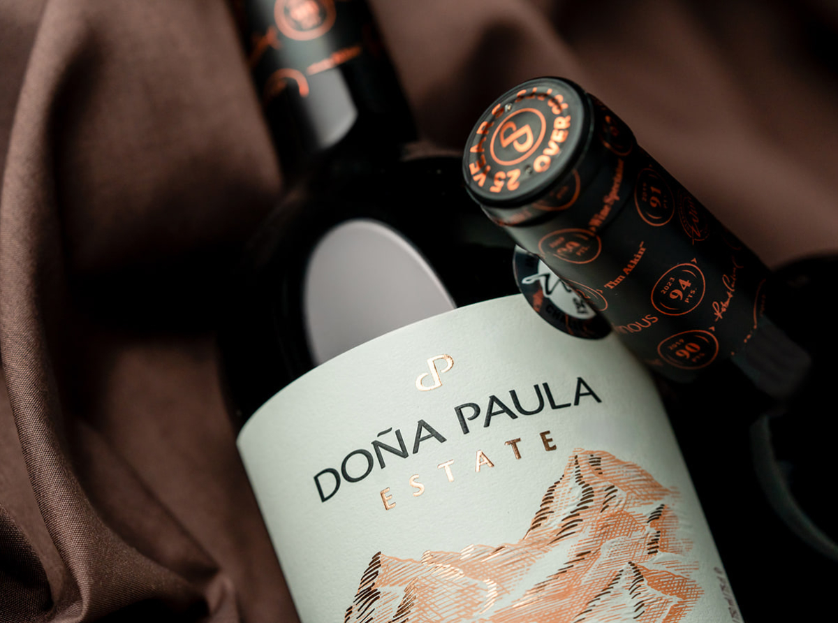 Doña Paula celebra 25 años de su Estate Malbec con una edición de colección.