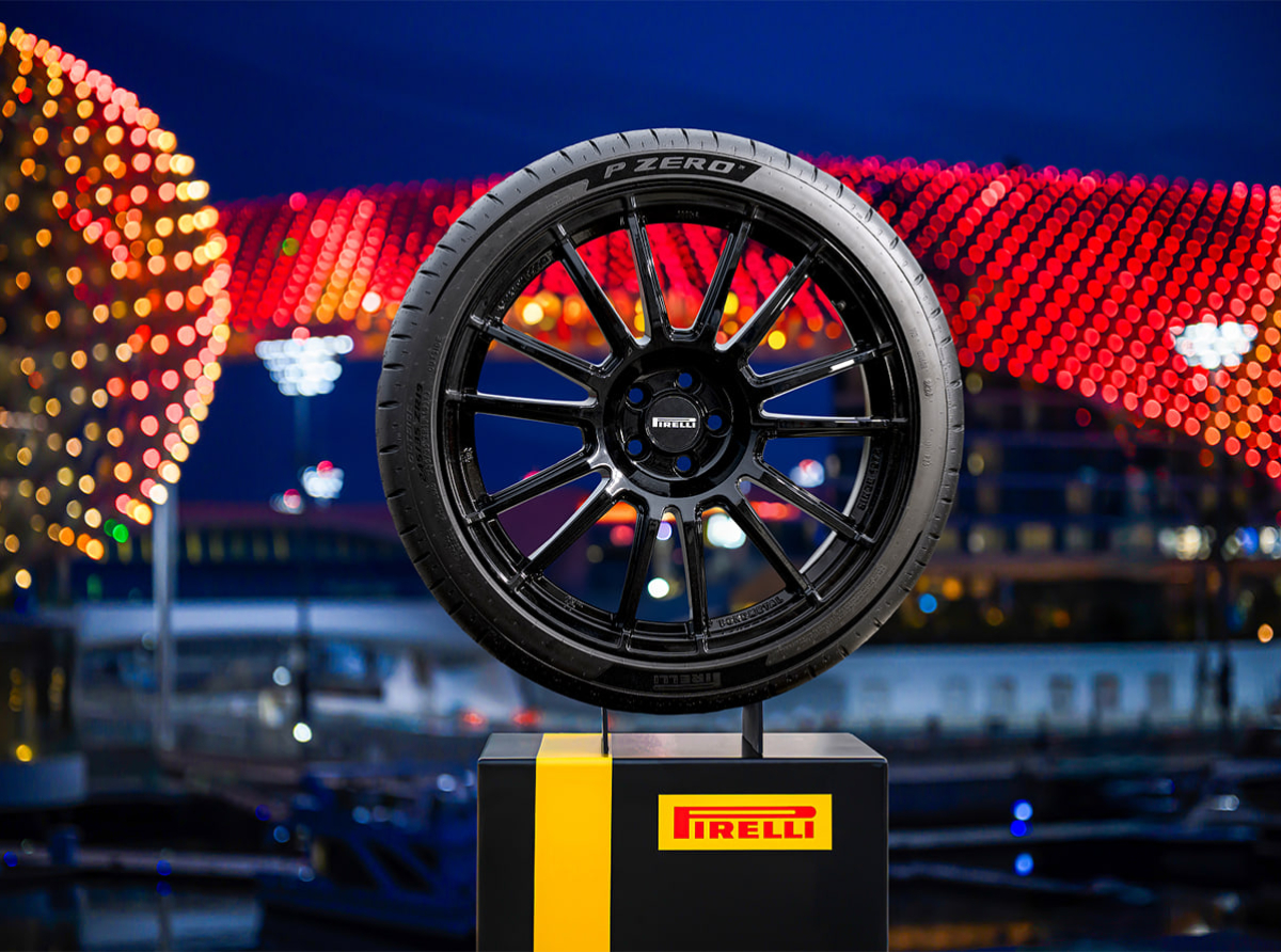 El nuevo Pirelli P Zero gana la prueba comparativa de neumáticos de Auto Express