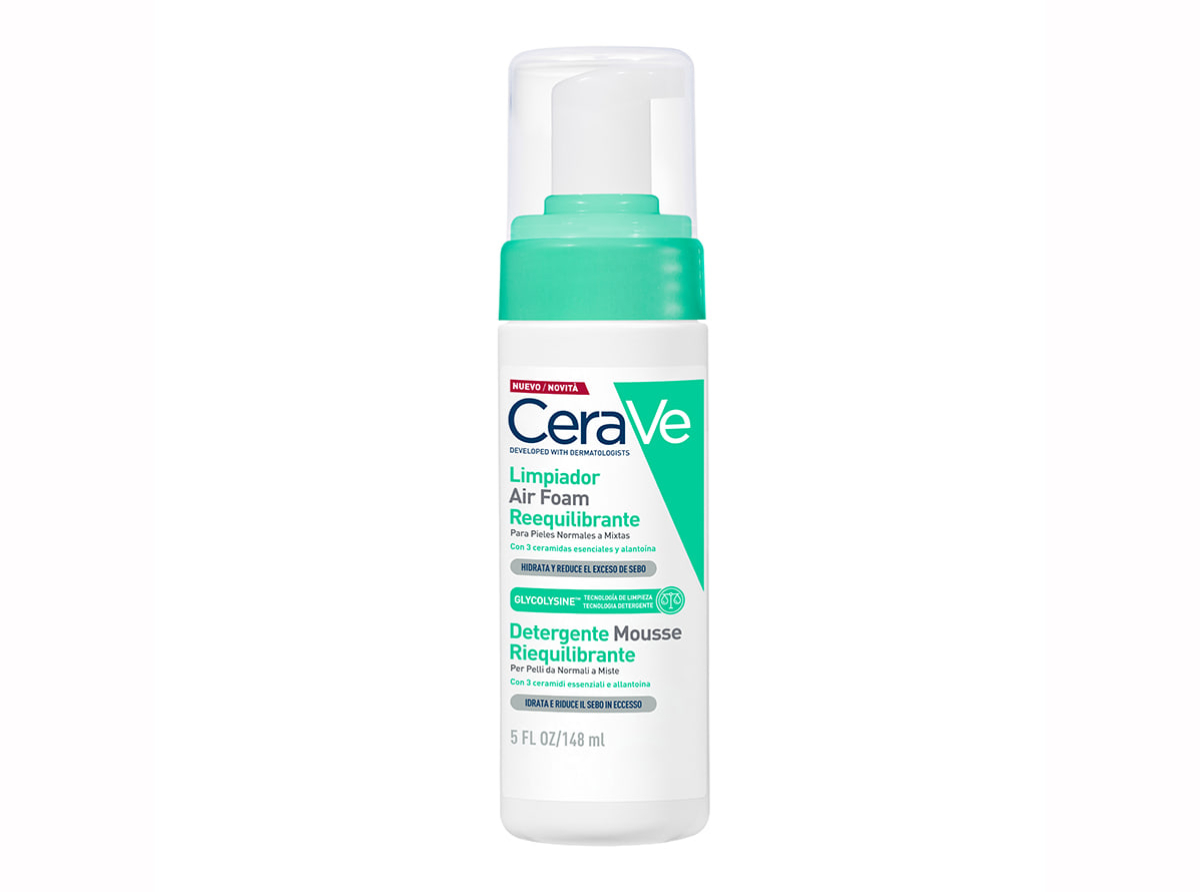Piel mixta: un desafío de cuidado que CeraVe resuelve con su nueva espuma limpiadora.