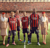 Emirates celebra Diwali con experiencias a bordo y extiende su icónica alianza con el AC Milan.