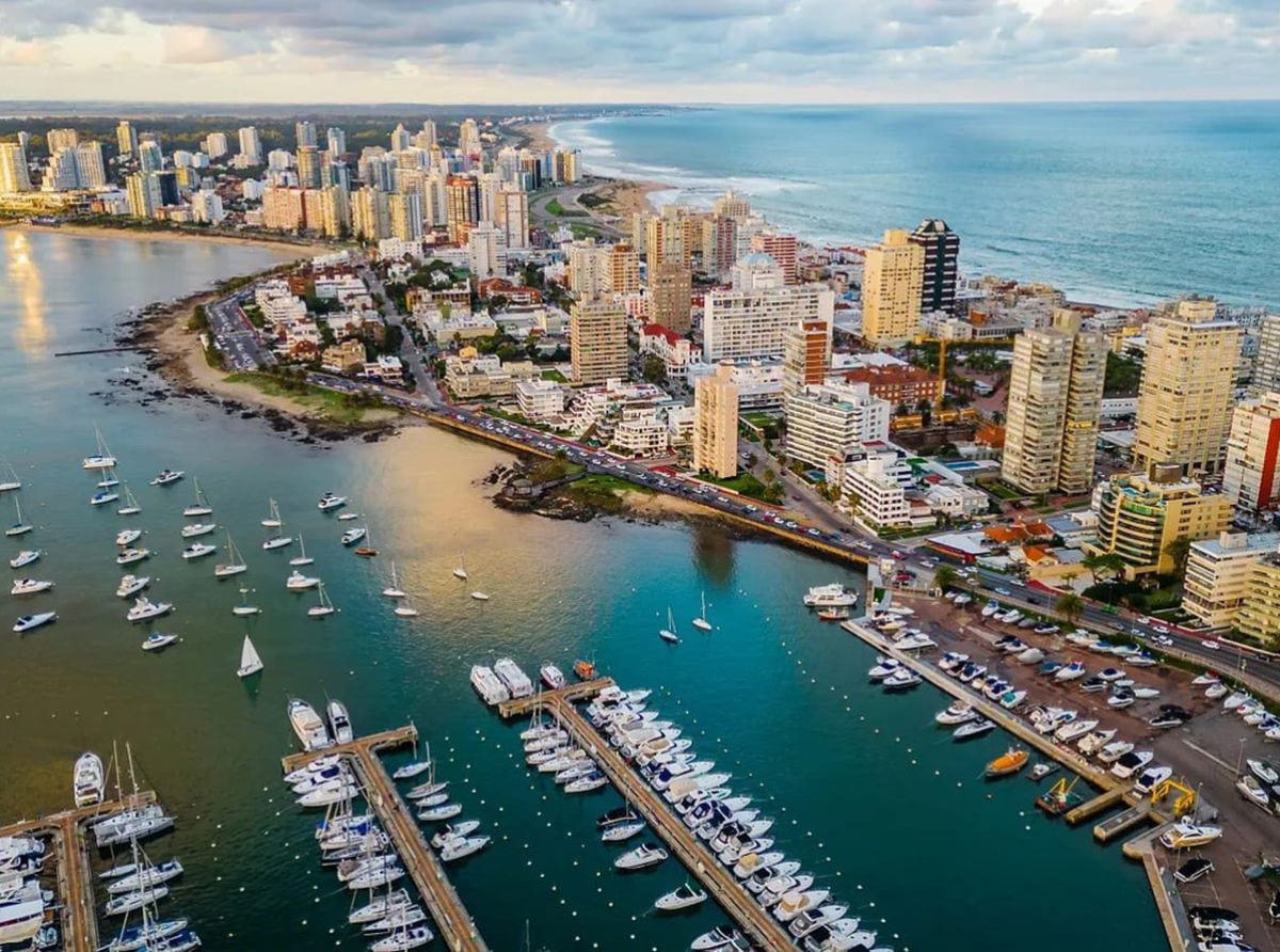 Punta del Este 2026: el "operativo retorno" de los argentinos anticipa una temporada récord en la costa uruguaya.