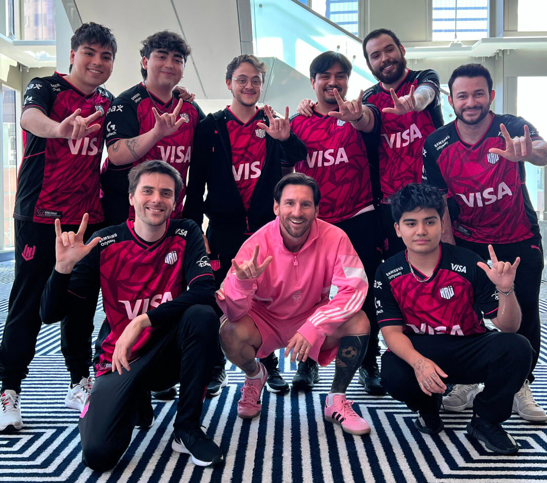 El equipo KRÜ VISA junto a Lionel Messi en Los Ángeles