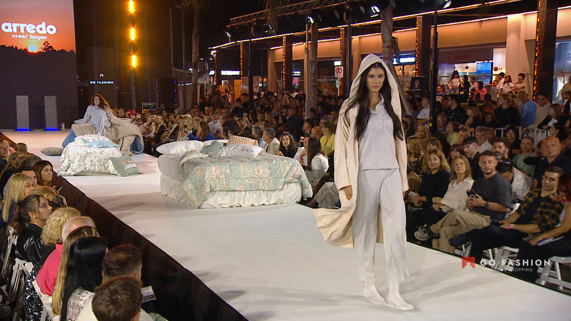 El sorprendente desfile de moda de Arredo para presentar su Colección Otoño-invierno