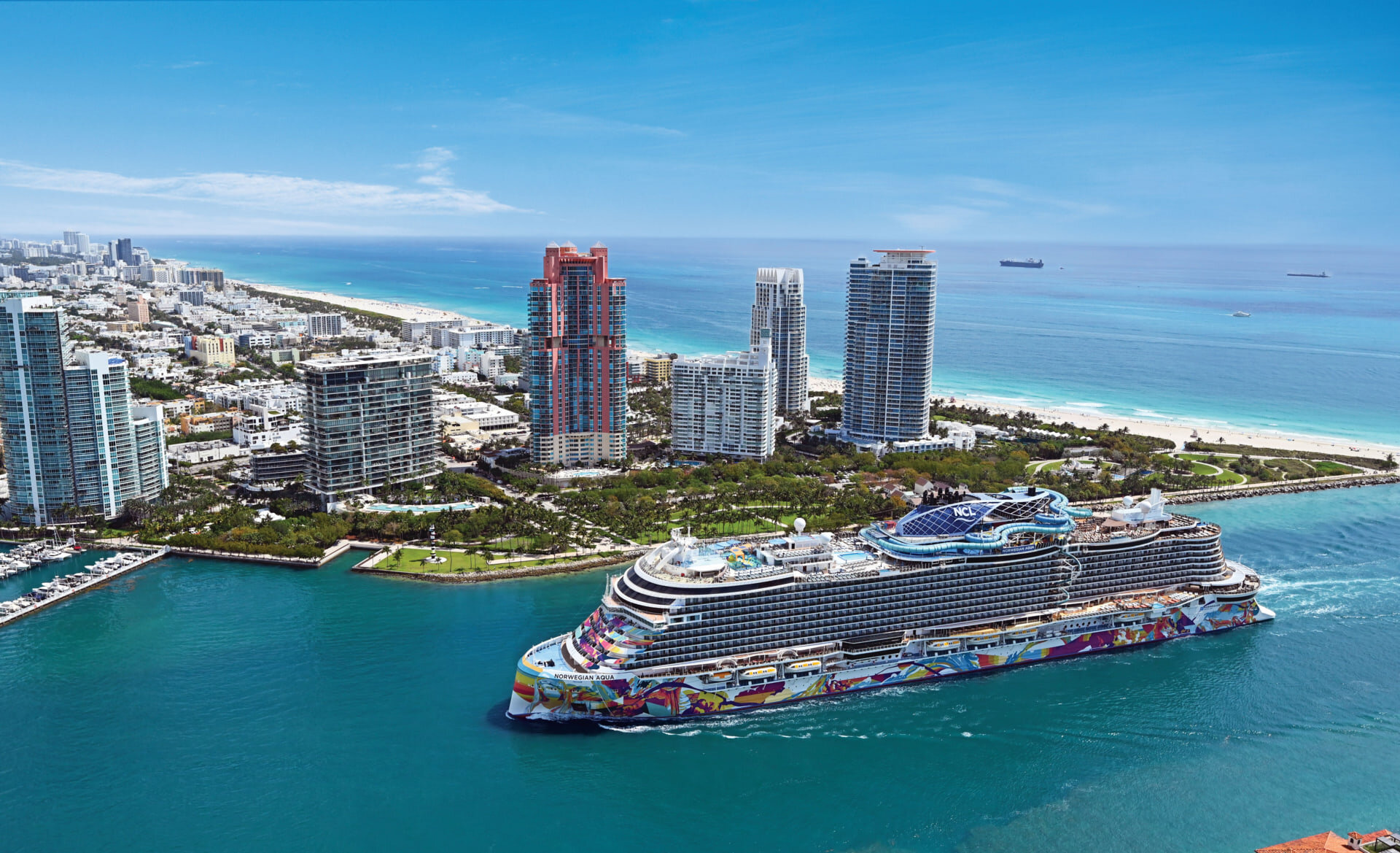 Norwegian Cruise Line bautiza al Norwegian Aqua y revela una nueva era para su isla privada en Las Bahamas