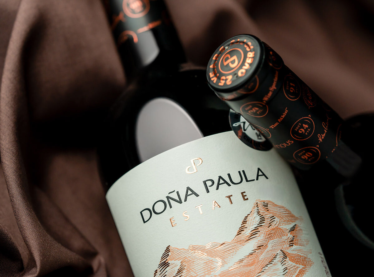 Doña Paula celebra 25 años de su Estate Malbec con una edición de colección.