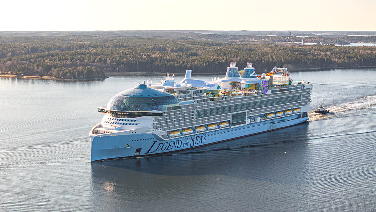 Legend of the Seas de Royal Caribbean inicia sus pruebas de navegación.