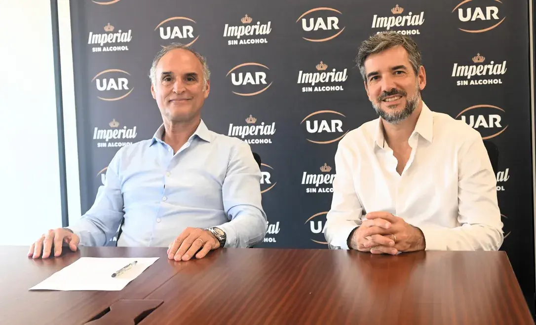 El Tercer Tiempo se Reinventa: Imperial y la UAR Brindan con una Golden Sin Alcohol