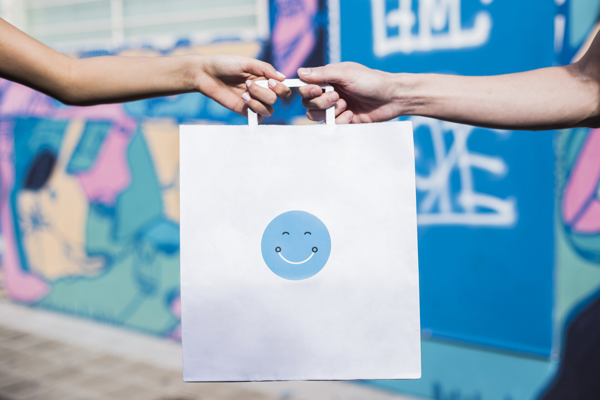 Descuentos en casa o compras afuera: dos respuestas al mismo bolsillo esta semana