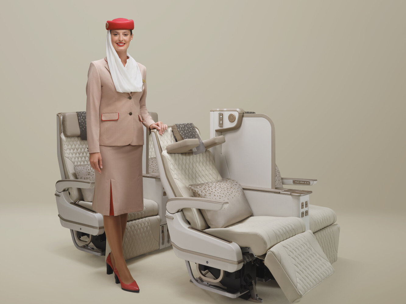 Emirates actualiza su experiencia de viaje: nueva Premium Economy, vinos y millas más allá del vuelo
