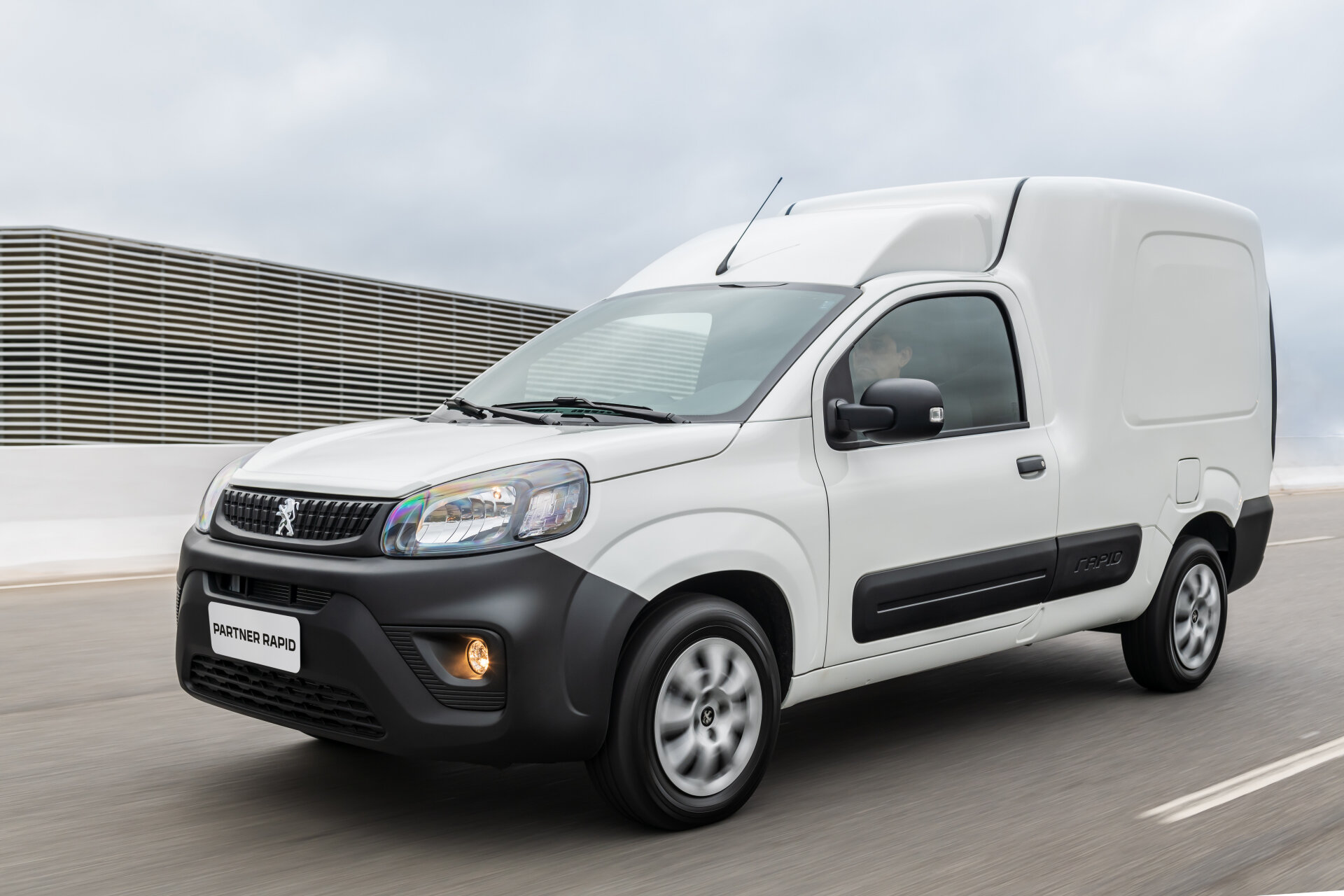 Peugeot Partner Rapid: la nueva cara del utilitario compacto
